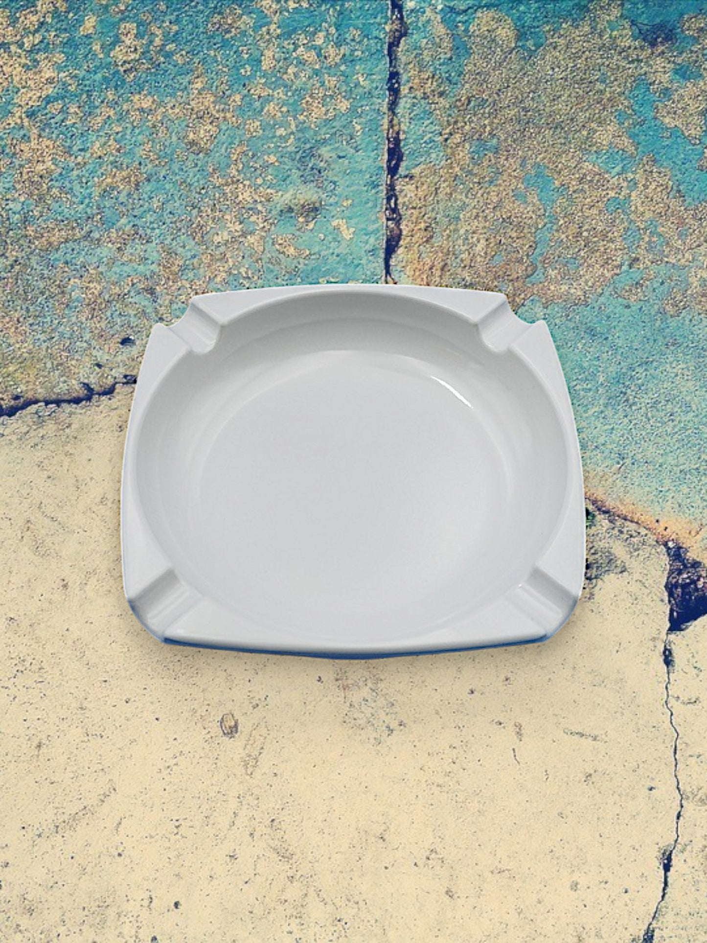 Cenicero clásico King - 10,4 x 10,4 cm